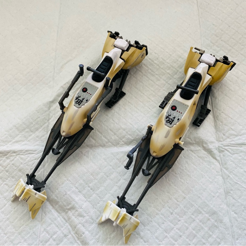 Star Wars Speeder bikes